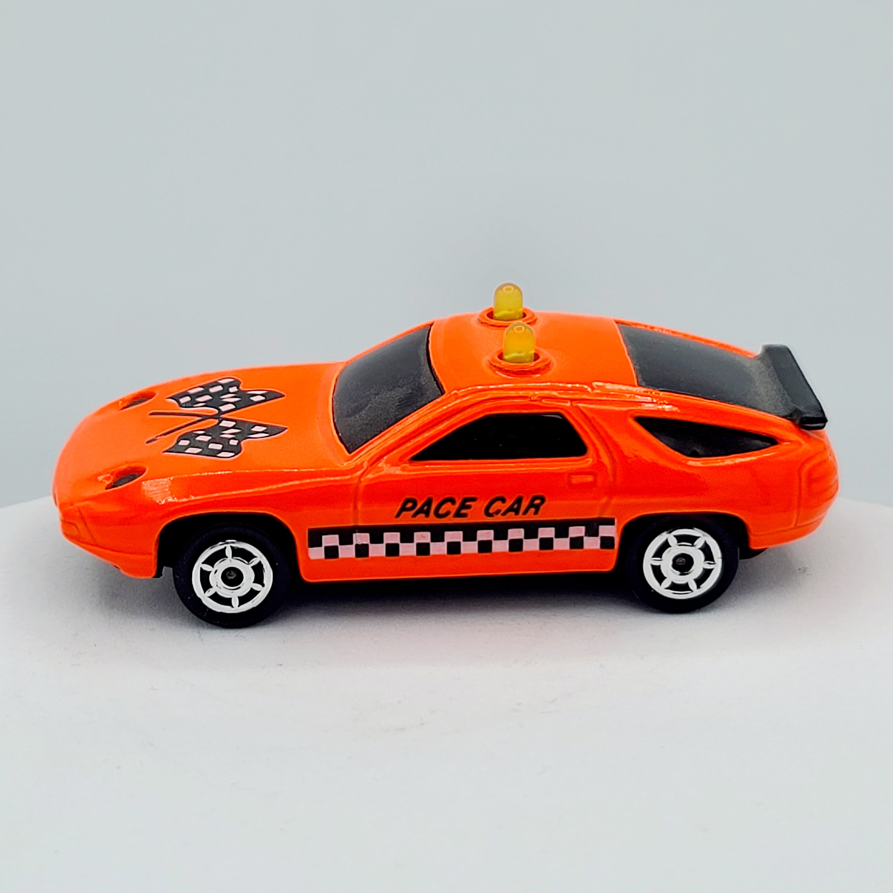 Majorette Porsche 928 "Pace Car" (1990s Sonic Flashers - Series 2300)